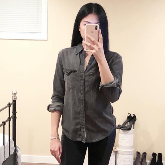 Aritzia Denim Button Up - Picture 1 of 1